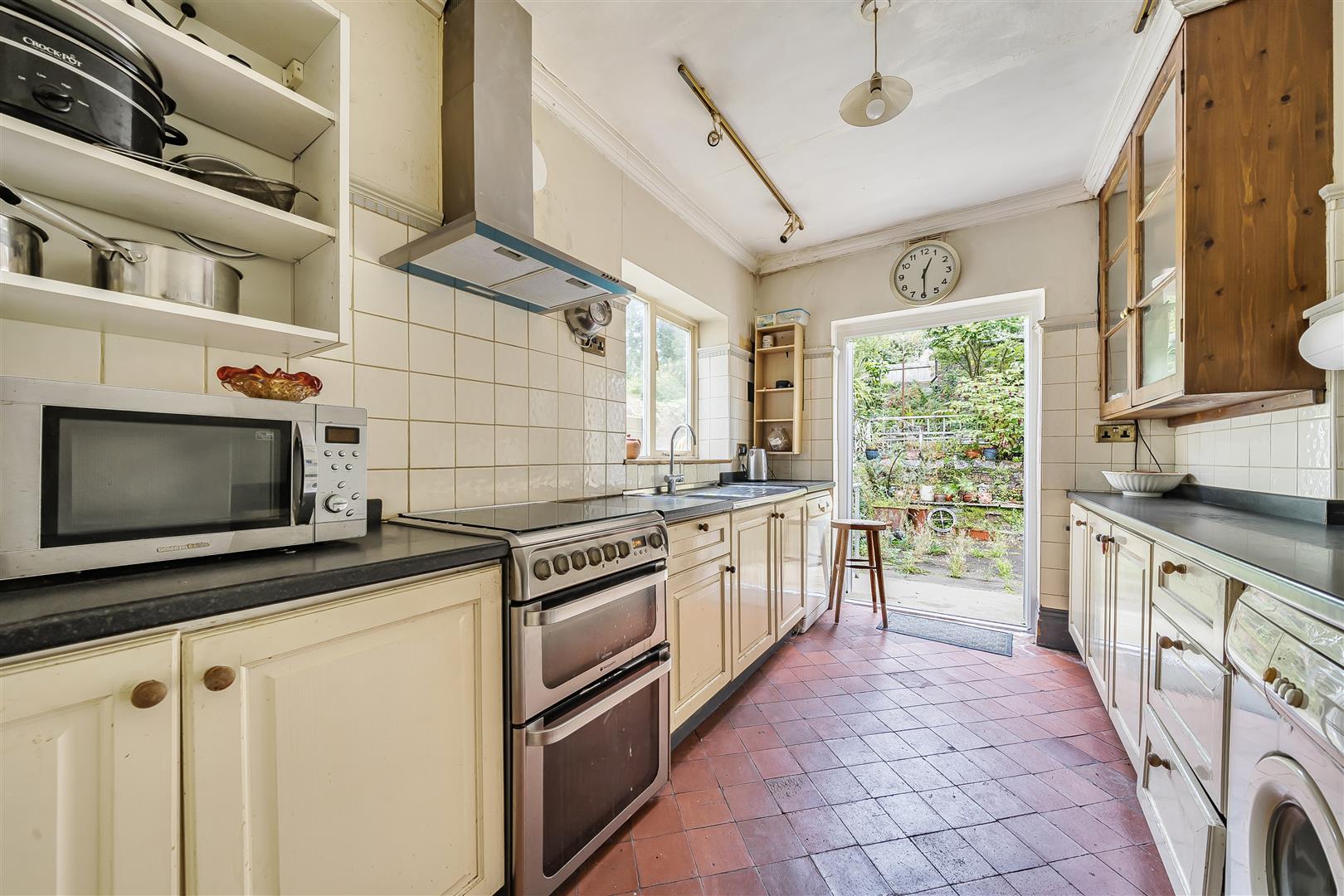 Glanbrydan Avenue, Uplands, Swansea, SA2 0HY